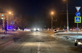 В столкновении двух иномарок в Твери пострадал пассажир В столкновении двух иномарок в Твери пострадал пассажир