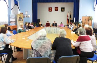 Калязинские общественники задали вопросы коммунальщикам