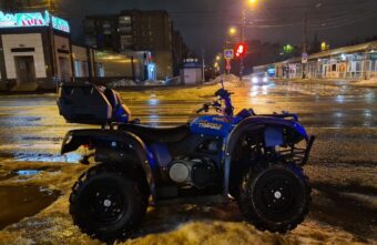 В Заволжском районе Твери перевернулся квадроцикл В Заволжском районе Твери перевернулся квадроцикл