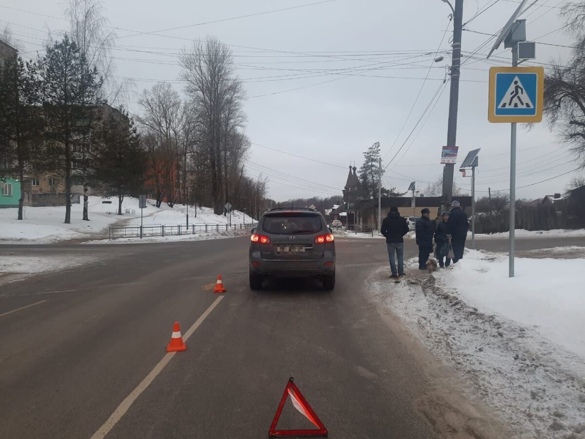 Водитель иномарки сбил женщину на зебре в Тверской области