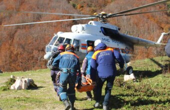 Спасатели вывели из леса в «Орлиных скалах» туристов из Тверской области