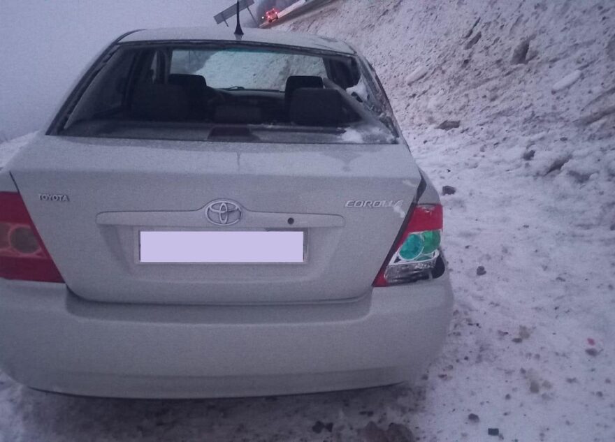 В Тверской области пострадали две пассажирки вылетевшей в кювет "Тойоты" В Тверской области пострадали две пассажирки вылетевшей в кювет "Тойоты"