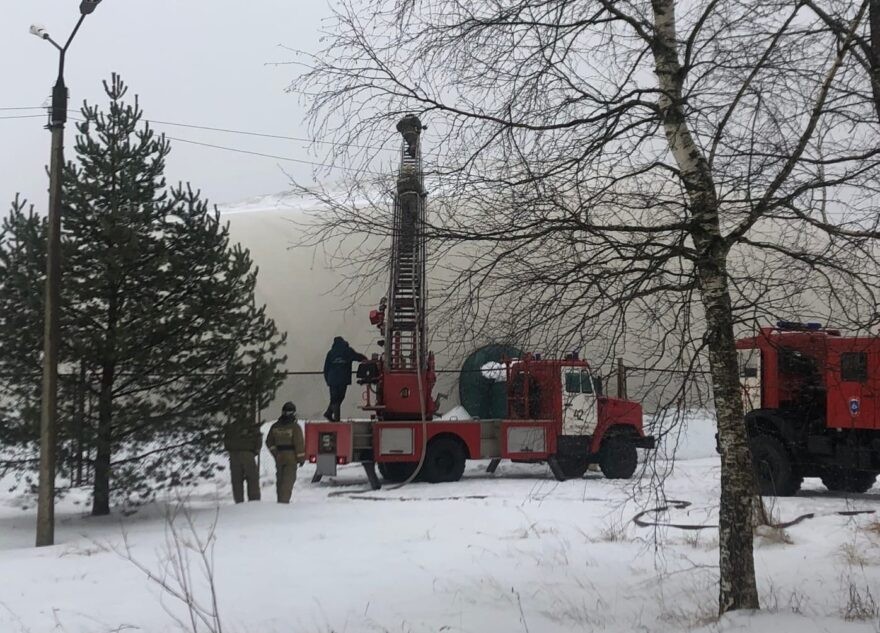 Сотрудники службы МЧС Тверской области спасли от обрушения спорткомплекс