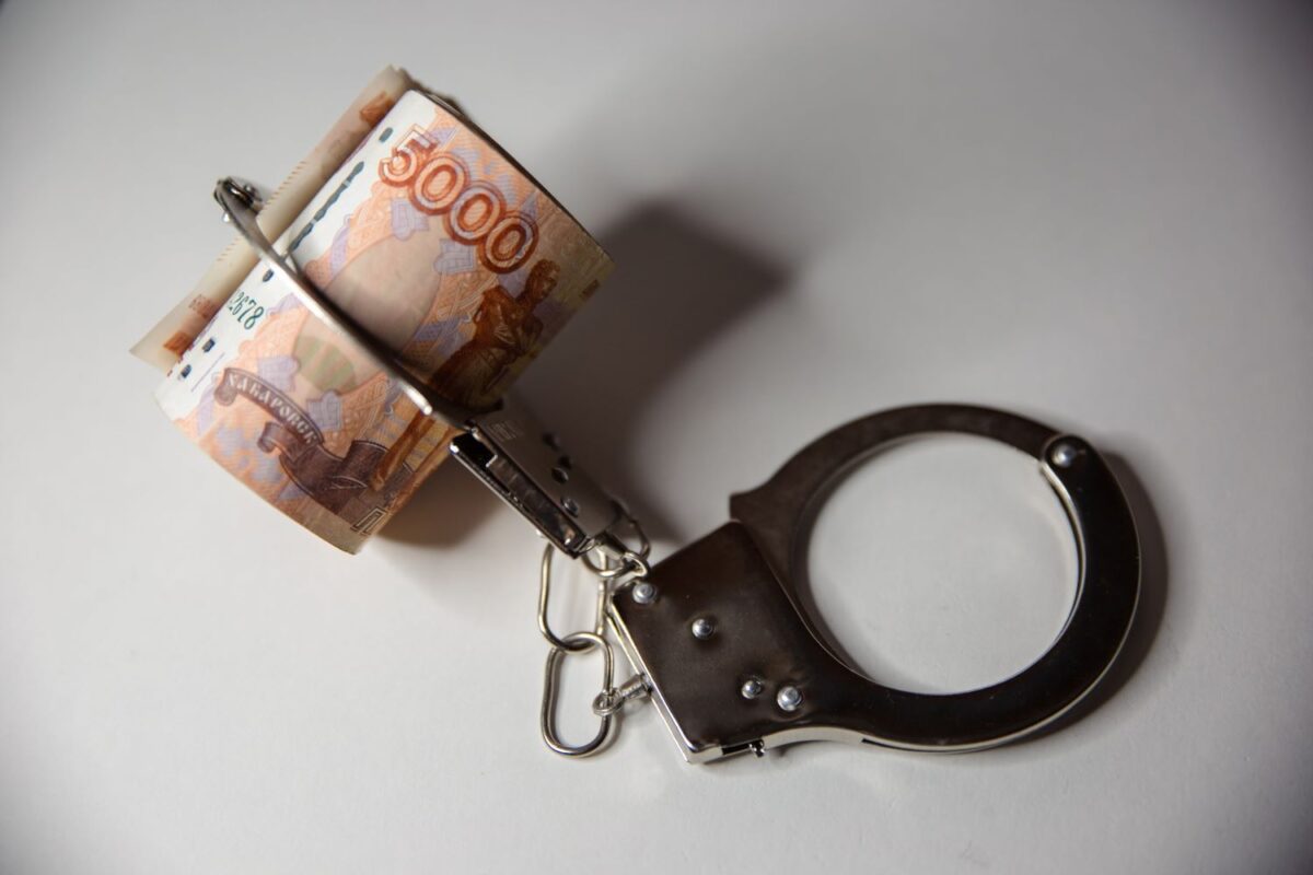 19-летнего жителя Тверской области ограбили в диско-баре