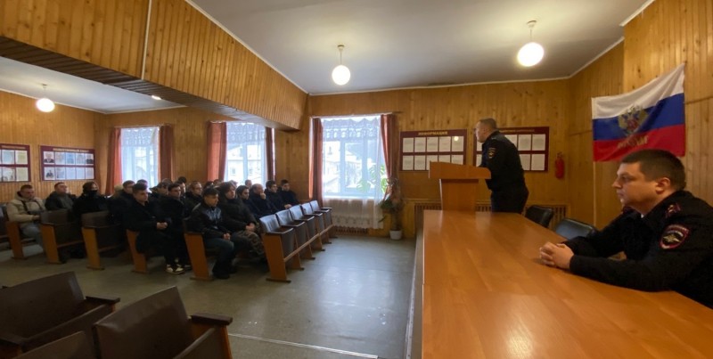 В Тверской области студенты познакомились с работой сотрудников полиции В Тверской области студенты познакомились с работой сотрудников полиции