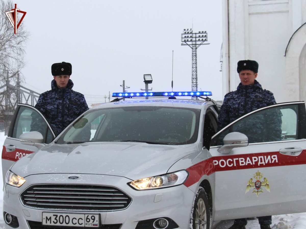 Ночного вора, проникшего в магазин в Твери, задержали сотрудники Росгвардии