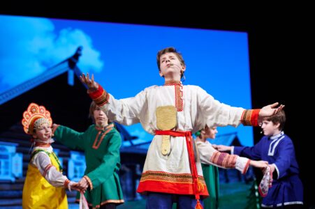 В Тверском театре драмы завершились благотворительные показы сказки «Морозко» В Тверском театре драмы завершились благотворительные показы сказки «Морозко»