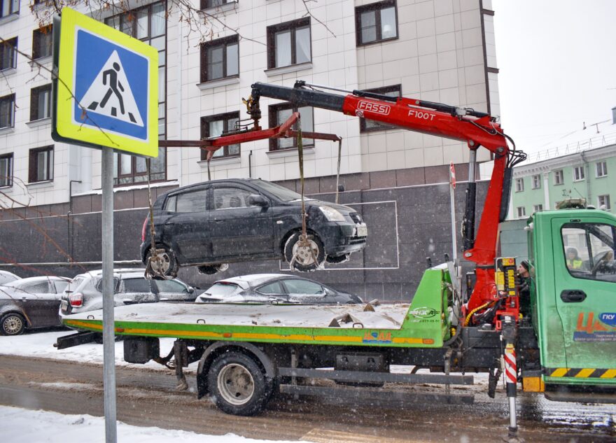 В Твери выявляют нарушителей правил парковки