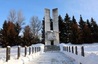 Игорь Руденя поздравил жителей Старицы с Днём освобождения города от немецко-фашистских захватчиков Игорь Руденя поздравил жителей Старицы с Днём освобождения города от немецко-фашистских захватчиков
