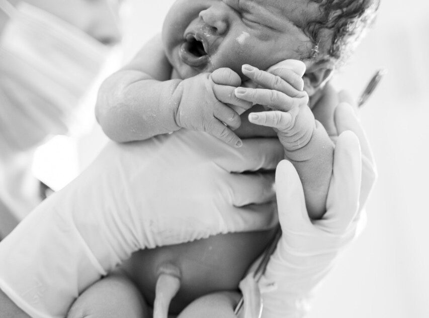 Лучший подарок на Новый Год: в тверском перинатальном центре малыш родился сразу после боя курантов