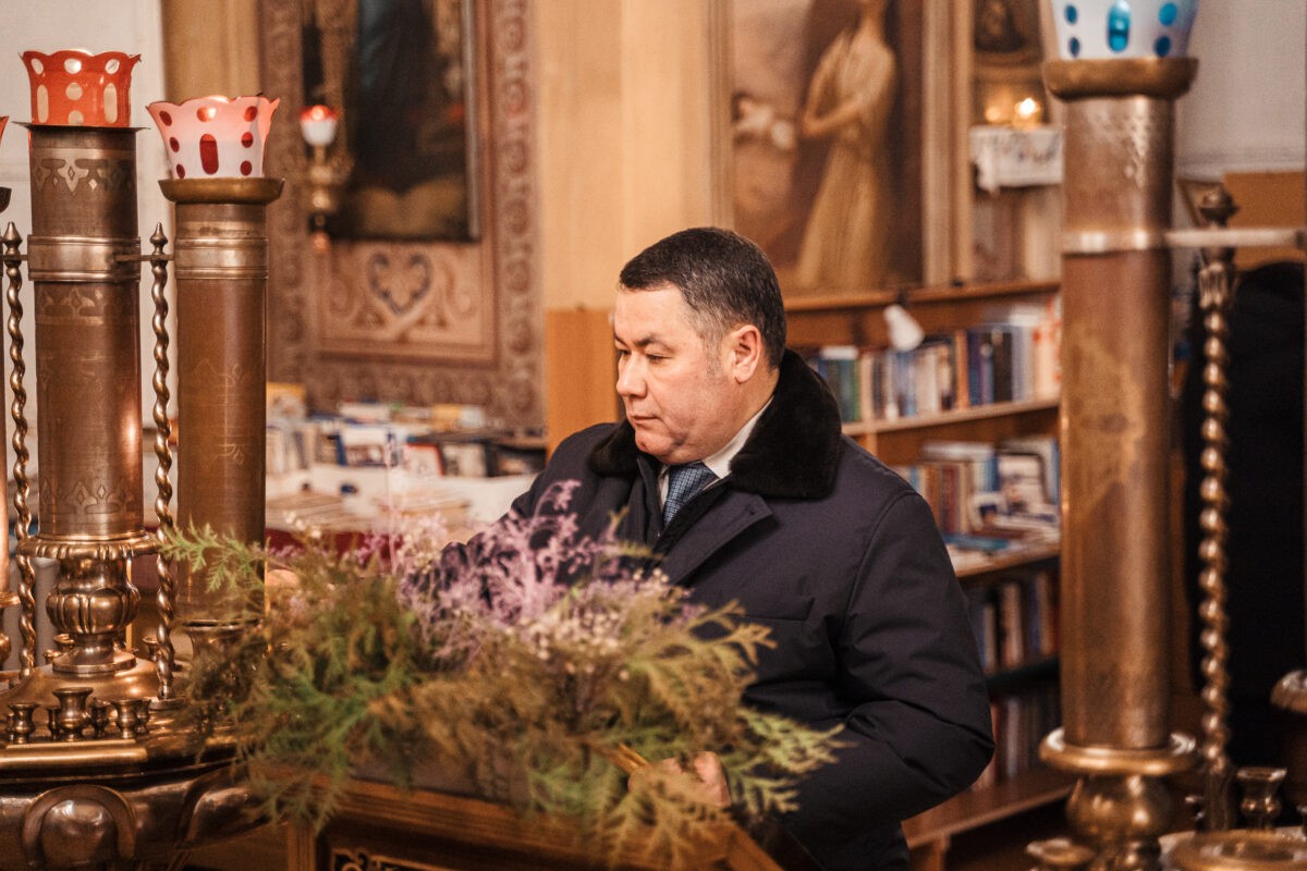 Игорь Руденя встретил Рождество Христово вместе с прихожанами храма в Конаковском районе