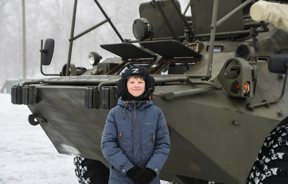 Тверской губернатор Игорь Руденя исполнил новогодние мечты 12 детей