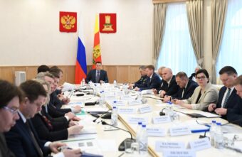 Губернатор Тверской области Игорь Руденя провёл заседание межведомственной комиссии по земельным отношениям Губернатор Тверской области Игорь Руденя провёл заседание межведомственной комиссии по земельным отношениям