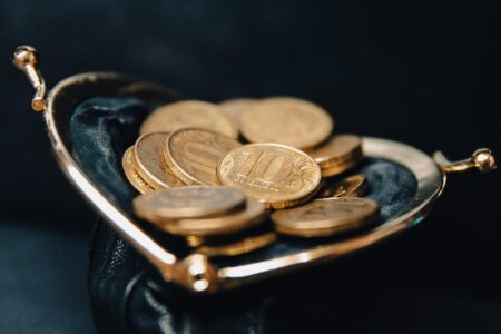 Миллион россиян стали получать пенсии на карты ВТБ Миллион россиян стали получать пенсии на карты ВТБ