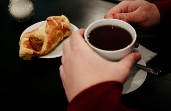 Врачи рассказали, какой завтрак разрушает организм