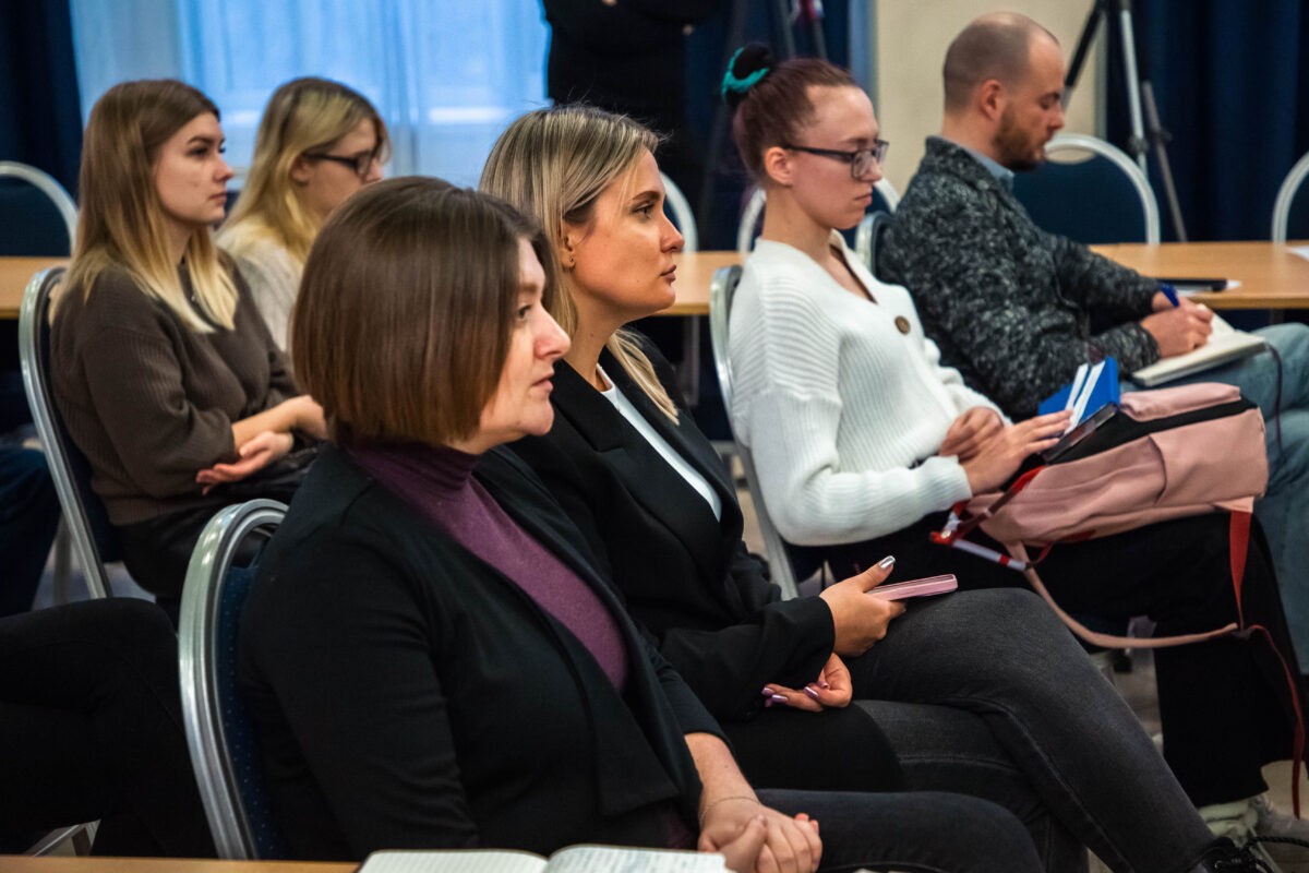 Система единая и прозрачная: к решению зарплатного вопроса медиков подключились профсоюзы