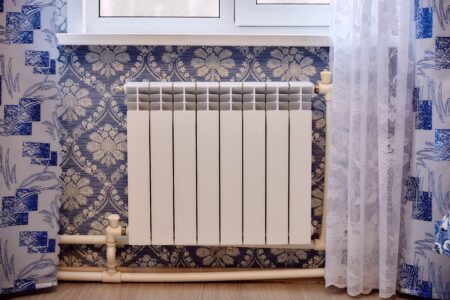 На улице Грибоедова в Твери завершаются работы по ремонту теплосетей