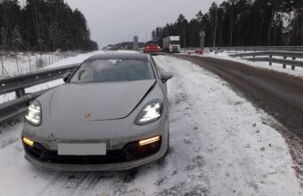 Водитель Porsche спровоцировал тройное ДТП на трассе в Тверской области Водитель Porsche спровоцировал тройное ДТП на трассе в Тверской области