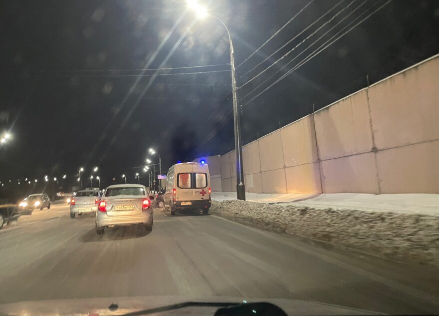 На Восточном мосту в Твери произошло ДТП