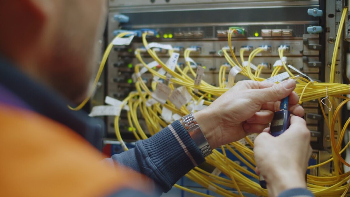 «Цифровая образовательная среда»: «Ростелеком» создал ИТ-инфраструктуру в 9 тысячах школ