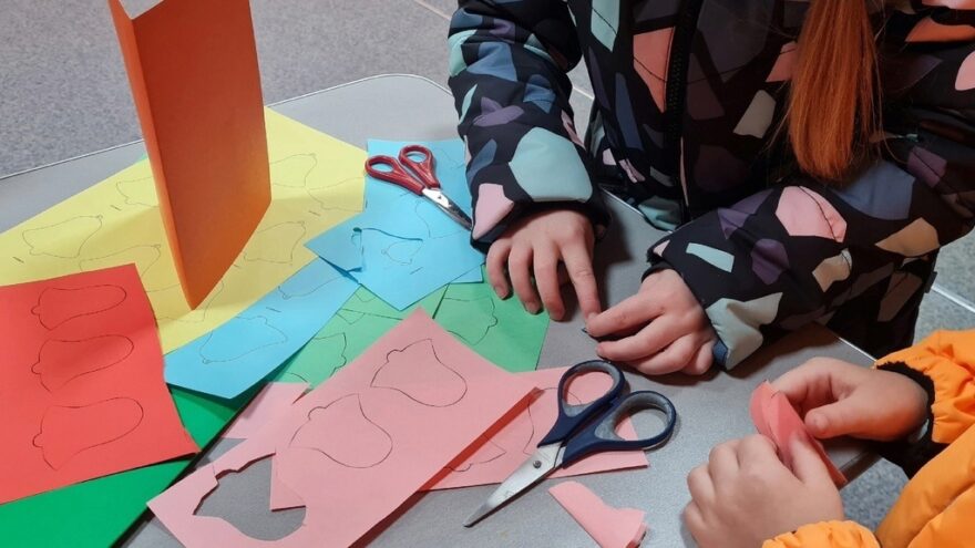 Ангелы и фонарики: торопецкие мастера провели рождественские мастер-классы