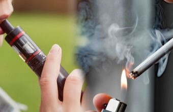 Депутатам Госдумы поручили внести предложения о запрете вейпов