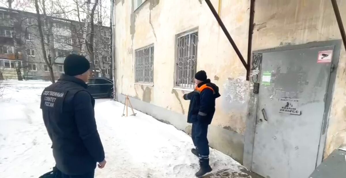 Следователи проверяют информацию об оказании небезопасных услуг жильцам дома в Твери