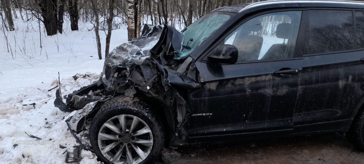В ДТП на трассе в Тверской области погиб водитель, пассажиры пострадали