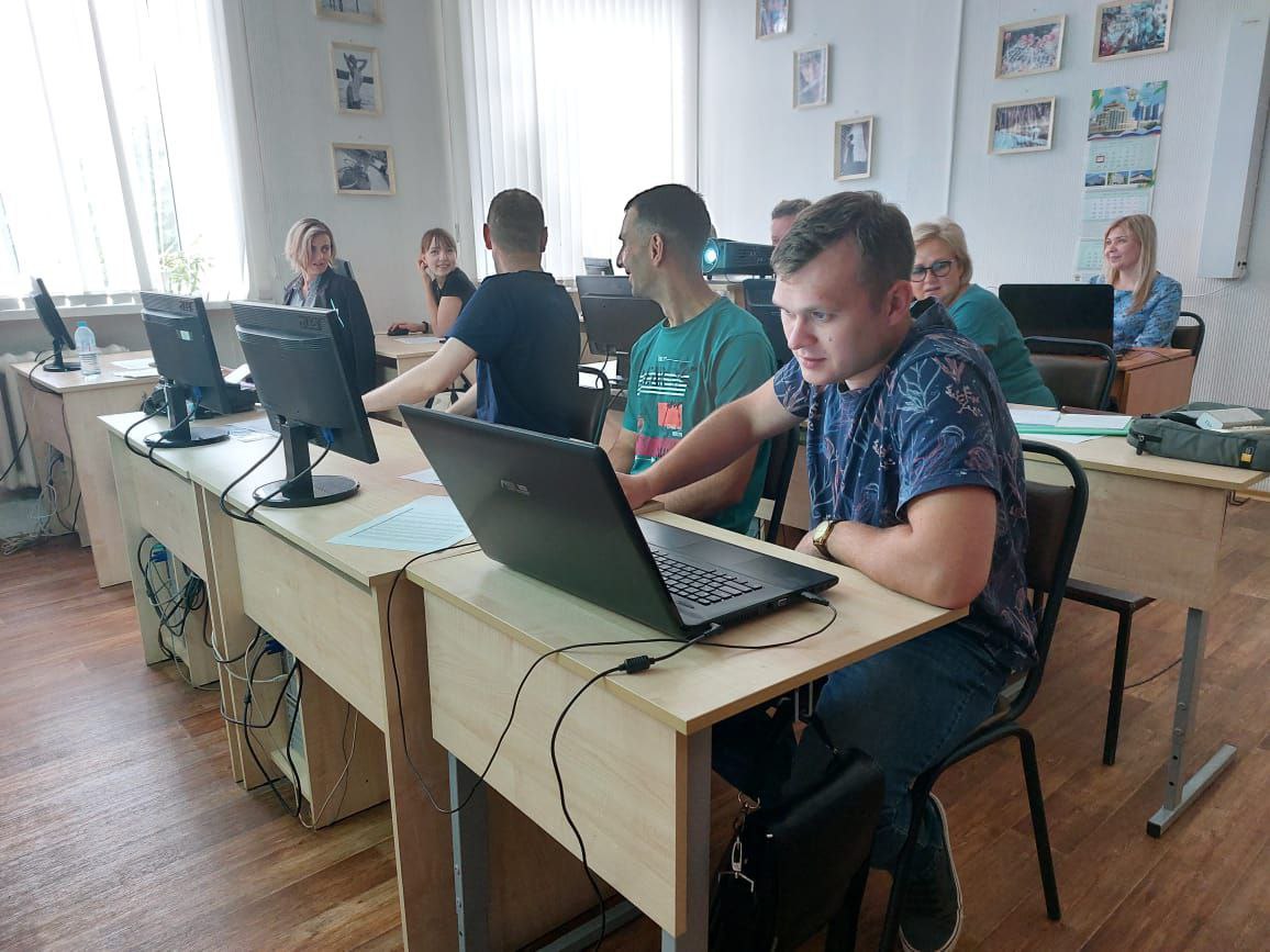 Больше 1,5 тысячи безработных жителей Тверской области освоят новую профессию или повысят квалификацию