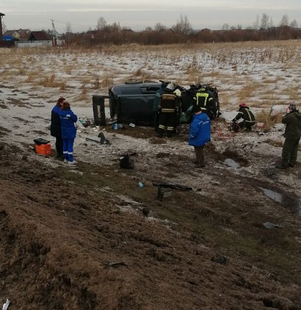 В Тверской области внедорожник съехал в кювет
