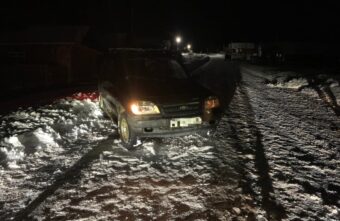 Женщина попала под колёса внедорожника в деревне в Тверской области