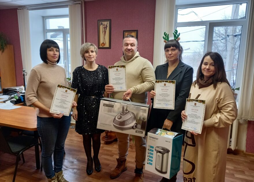 "Два дракона" победили в конкурсе на лучшее рождественское оформление