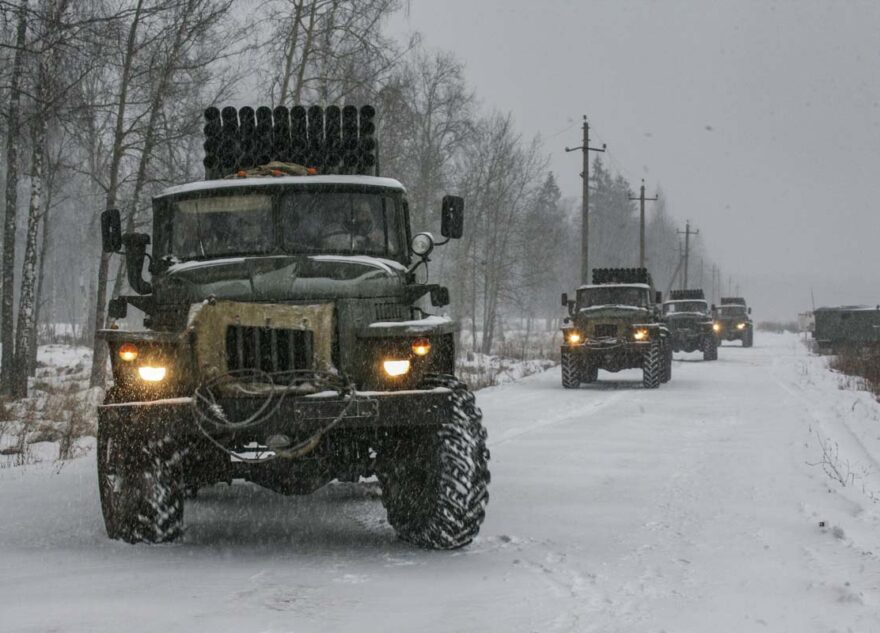 Спецоперация и мир: заметки на полях сражений Спецоперация и мир: заметки на полях сражений