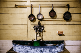 Преступник-рецидивист из Тверской области, укравший вещи из бани, снова отправится в тюрьму