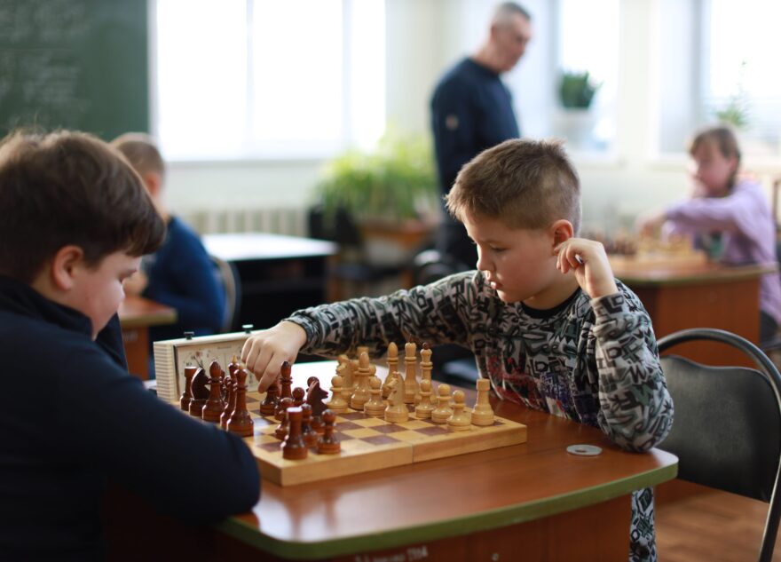 Для детей Тверской области в новогодние каникулы проходят спектакли и спортивные соревнования