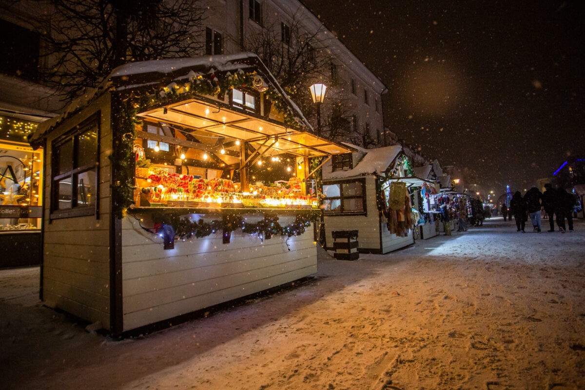 В Твери продолжается Рождественская ярмарка