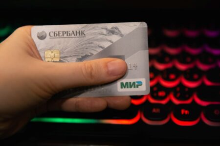 Во время продажи автомобиля житель Твери потерял все деньги Во время продажи автомобиля житель Твери потерял все деньги