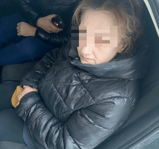 Тверские оперативники поймали серийную воровку прямо во время кражи Тверские оперативники поймали серийную воровку прямо во время кражи