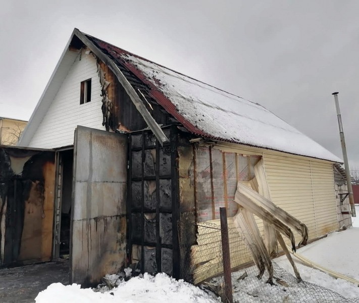 Жительница Тверской области подожгла из ревности гараж