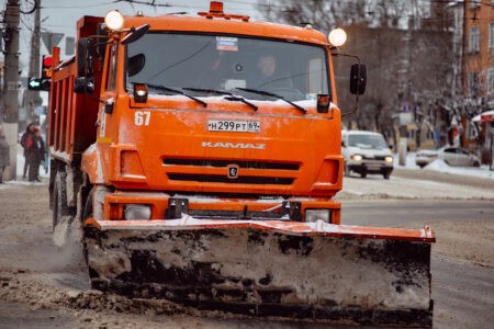 Директору МУП «ЖЭК» снова выписали штраф за нерасчищенные дороги в Твери Директору МУП «ЖЭК» снова выписали штраф за нерасчищенные дороги в Твери