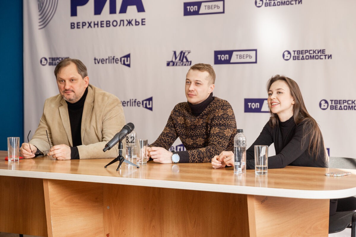 Режиссёр и актёры спектакля «Вечно живые» рассказали журналистам о причинах перезапуска постановки