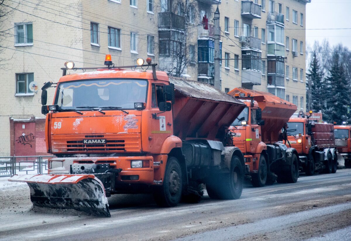ЖЭКу снова "прилетело" за нерасчищенные дороги в центре Твери