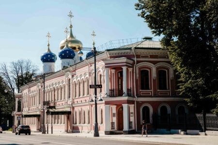 В Госдуме предложили ввести "Пушкинскую карту" для учителей