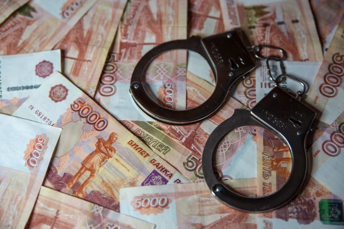 Полицейские взяли курьера, причастного к хищению денег у тверских пенсионеров