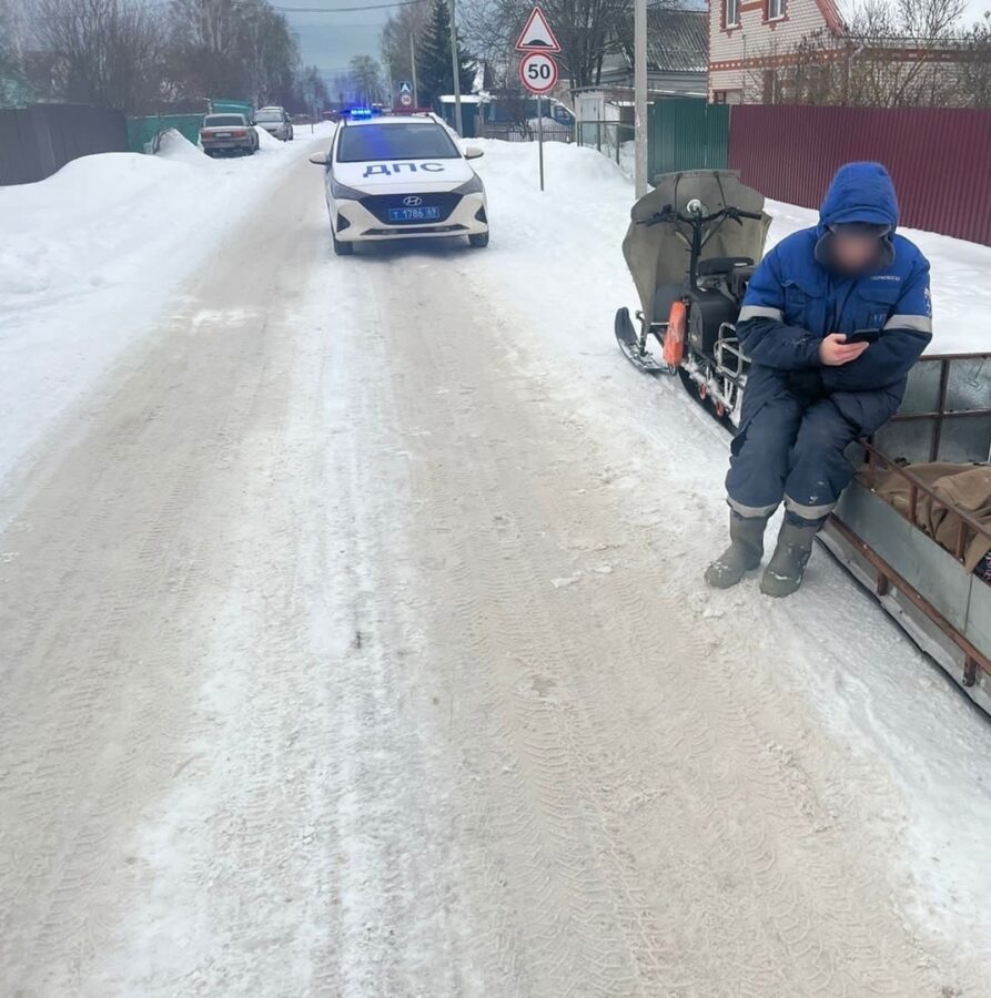 Под Тверью остановили 15-летнего водителя