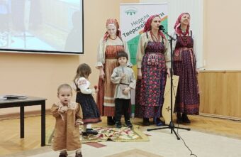 На Неделе тверской книги презентовали сборник «Я родился»