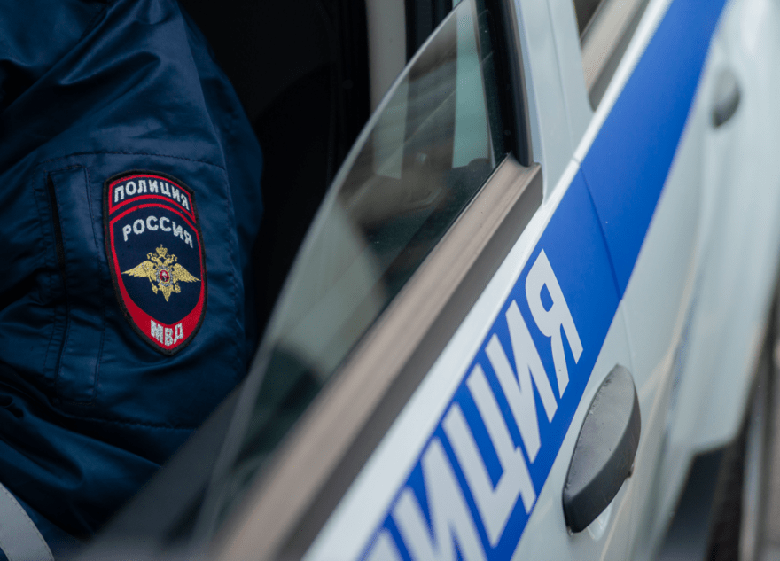 Полицейские раскрыли двойную кражу «световой башни» в Тверской области Полицейские раскрыли двойную кражу «световой башни» в Тверской области