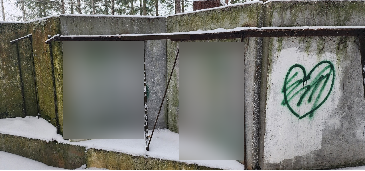 Мемориальный комплекс в Тверской области разрисовали вандалы