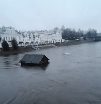 Секс в бане в деревне - 3000 отборных видео