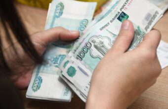 В Госдуму внесли законопроект о повышении МРОТ до 19,2 тысячи рублей В Госдуму внесли законопроект о повышении МРОТ до 19,2 тысячи рублей